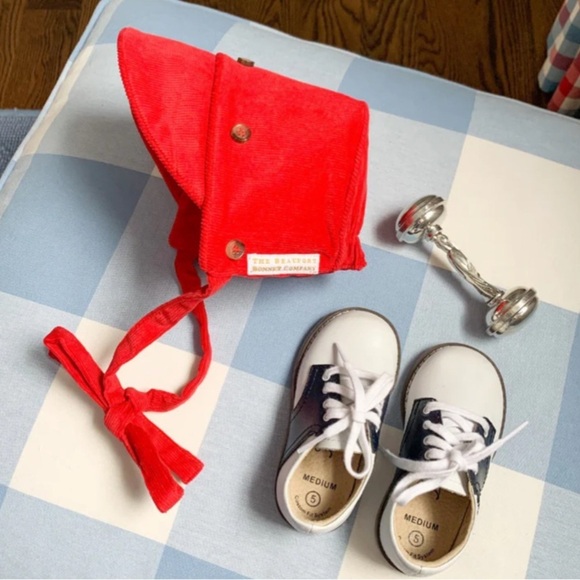 The Beaufort Bonnet Company Barringer Bonnet Richmond Red Velveteen S 3-6m NWT - Picture 4 of 12